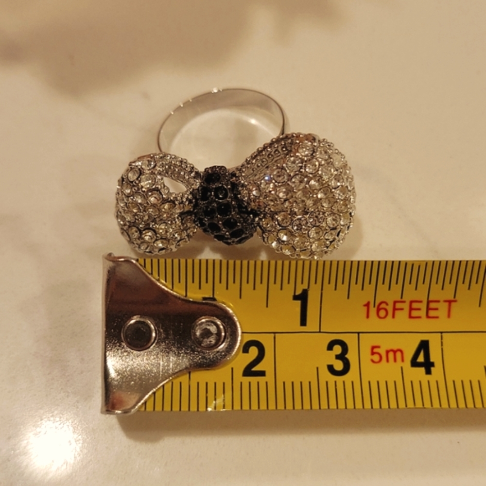 Statememt / Cocktail / Rhinestone Ribbon Ring - Picture 6 of 7